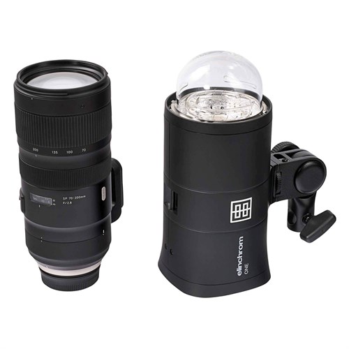Size comparable to a standard 70-200mm zoom lens