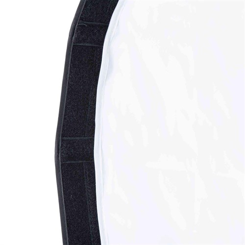 The front cloth is slightly recessed